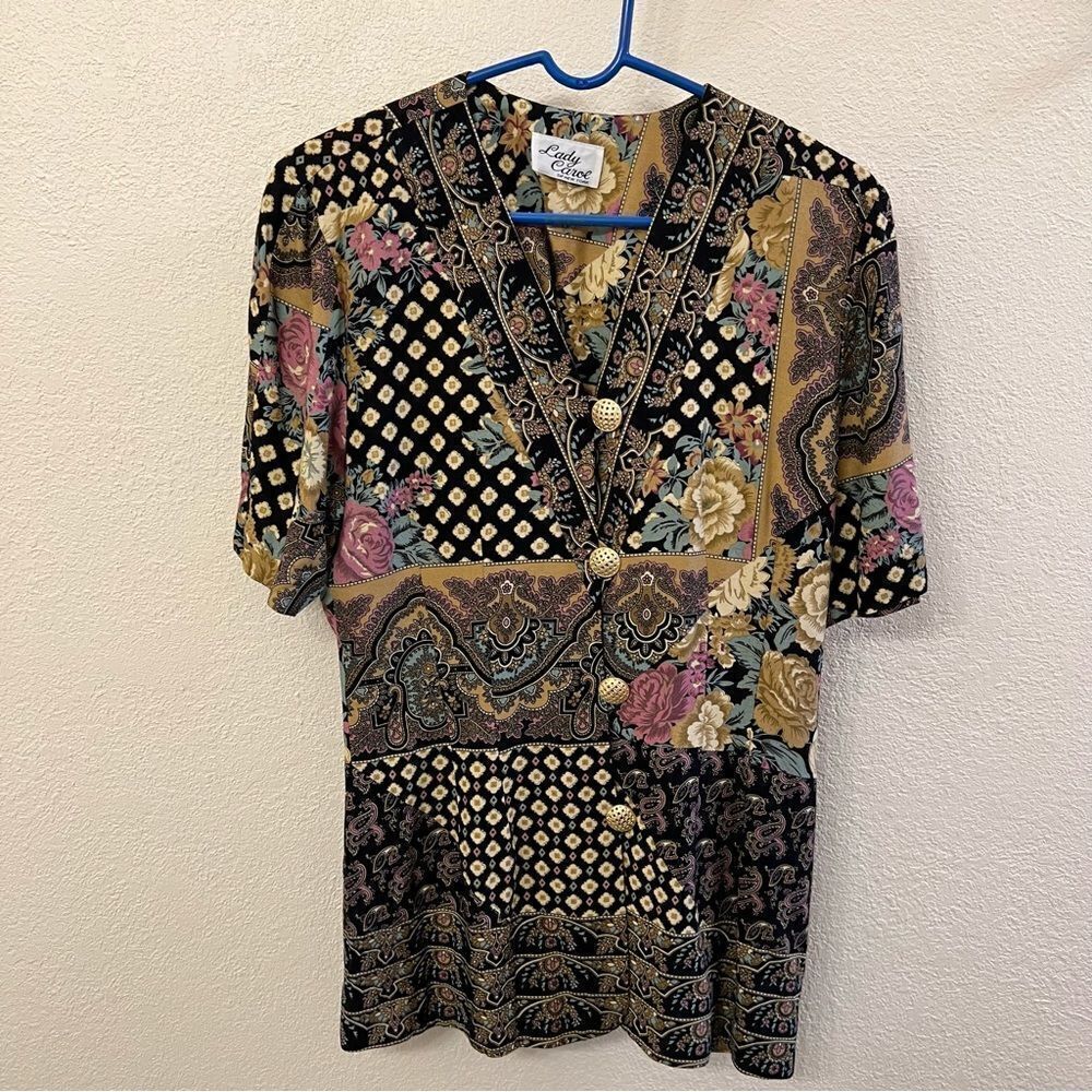 Lady Caroe Multi Pattern V-Neck Short Sleeve Top